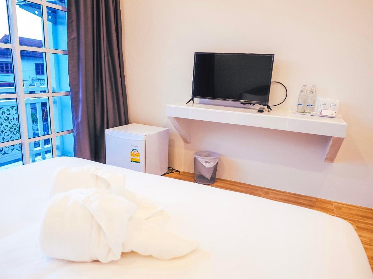 Promporn Boutique Hotel Нан Екстериор снимка